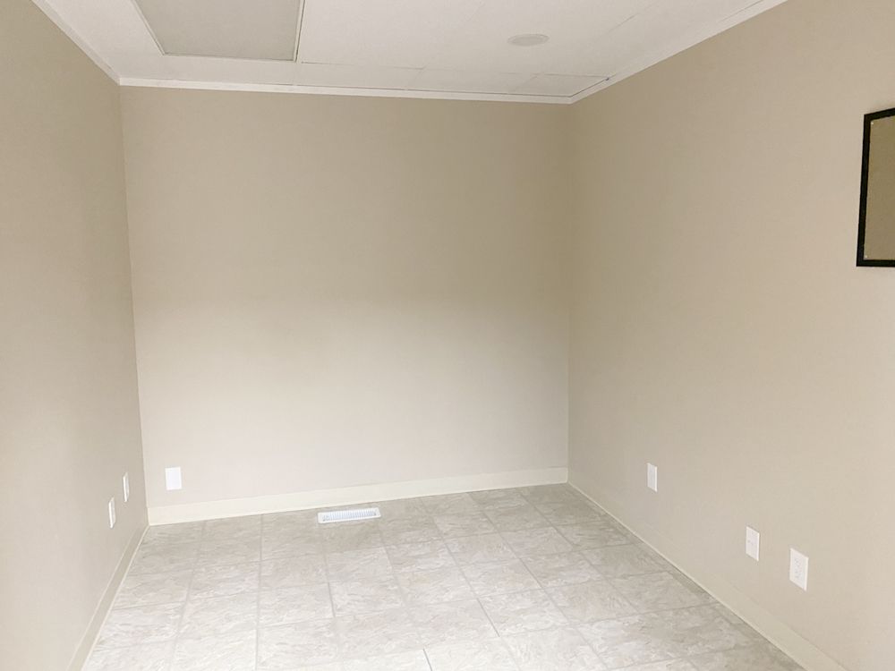 NEWLY REMODELED MEDICAL &/OR OFFICE SPACE: 800 SE 181st Ave, Portland, OR 97233